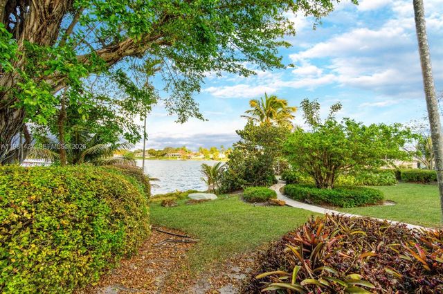 4725 SW 89th Ave, Miami, FL 33165