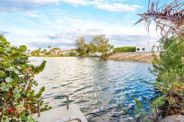 4725 SW 89th Ave, Miami, FL 33165