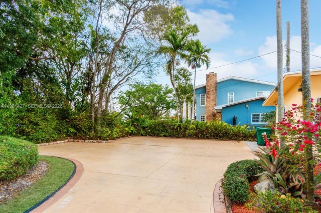 4725 SW 89th Ave, Miami, FL 33165