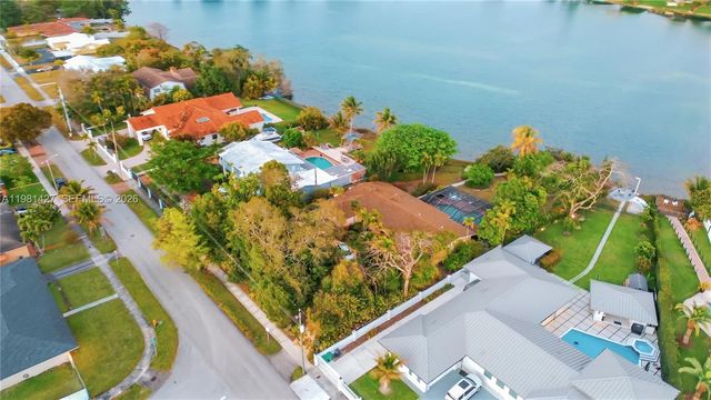 4725 SW 89th Ave, Miami, FL 33165