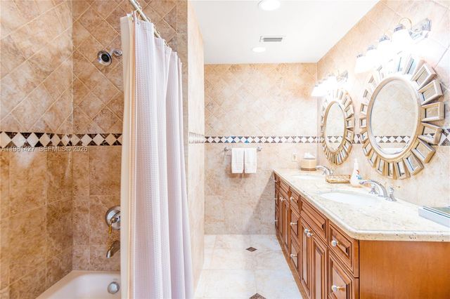 4725 SW 89th Ave, Miami, FL 33165