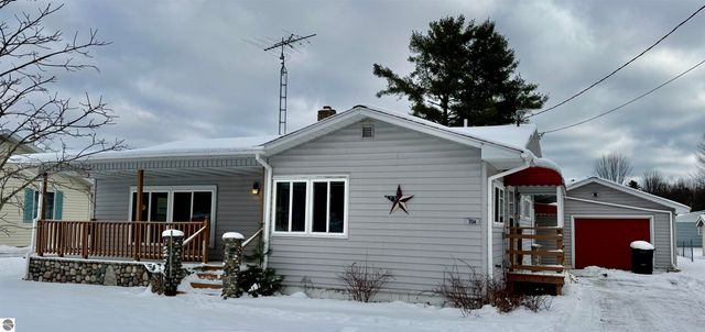 704 Wadsworth, East Tawas, MI 48730