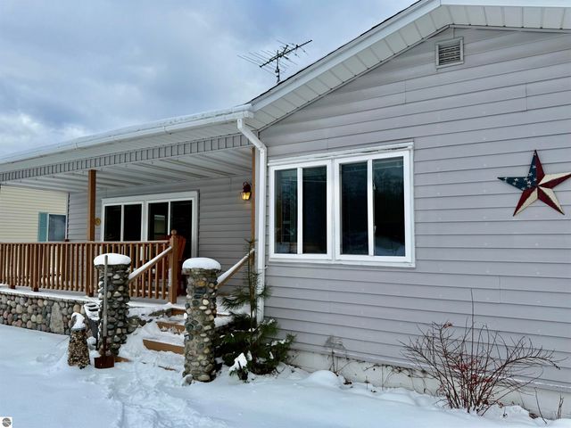 704 Wadsworth, East Tawas, MI 48730