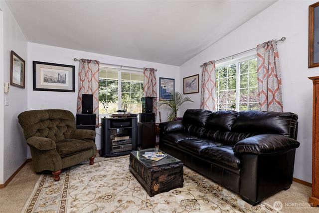 361 N North Hill Road, Hoodsport, WA 98548