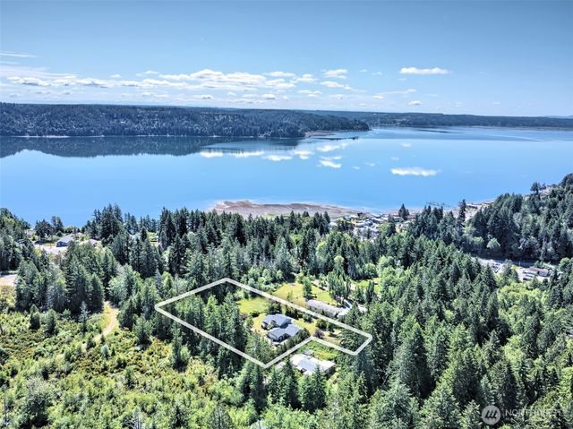 361 N North Hill Road, Hoodsport, WA 98548