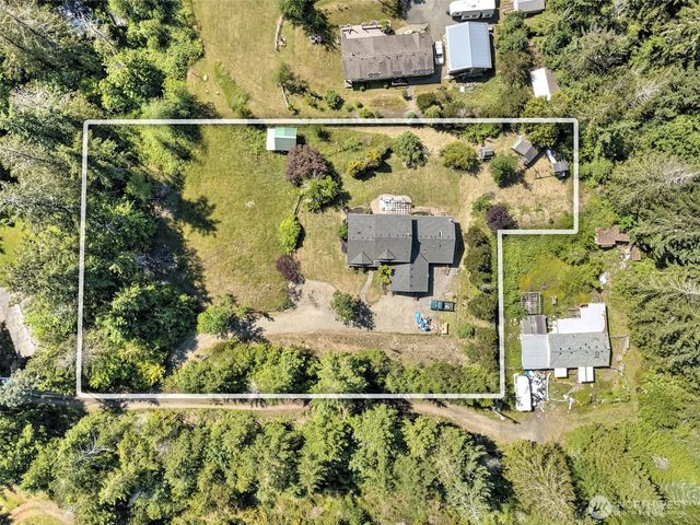 361 N North Hill Road, Hoodsport, WA 98548
