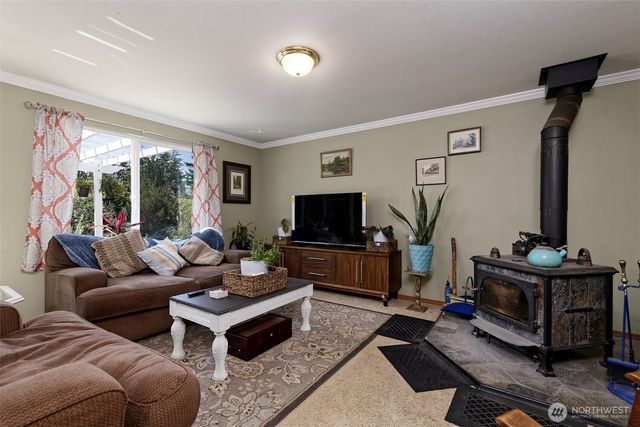 361 N North Hill Road, Hoodsport, WA 98548