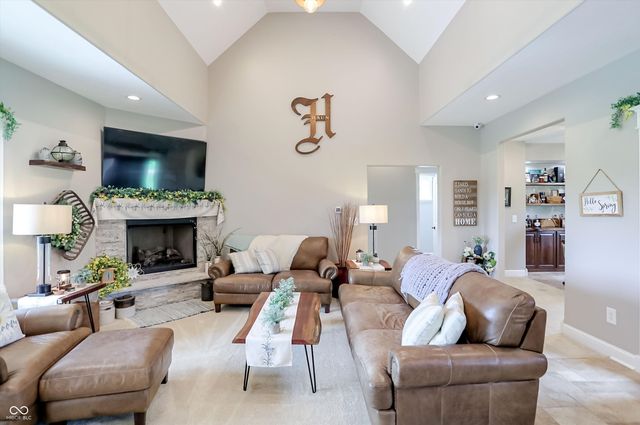 2937 W 100 S, Franklin, IN 46131