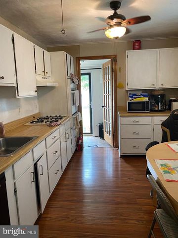 4 HIGHLAND PL, Indian Head, MD 20640