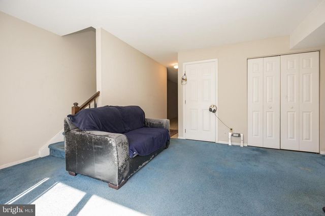 12 8TH AVE, Wilmington, DE 19805