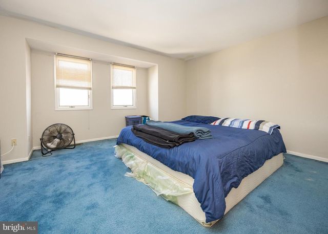 12 8TH AVE, Wilmington, DE 19805