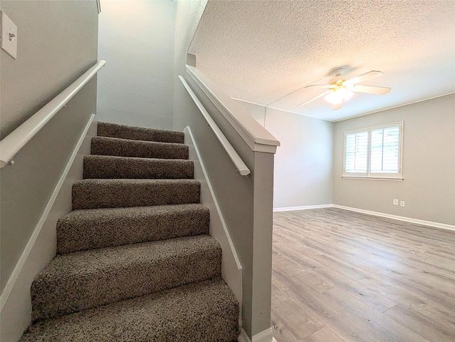 12027 Greenwood Forest Drive B, Houston, TX 77066