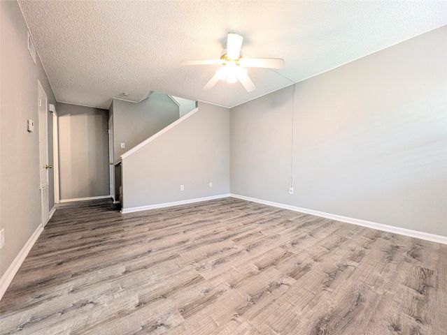 12027 Greenwood Forest Drive B, Houston, TX 77066