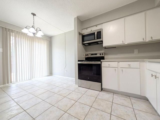 12027 Greenwood Forest Drive B, Houston, TX 77066