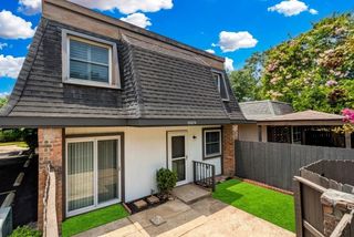 12027 Greenwood Forest Drive B, Houston, TX 77066