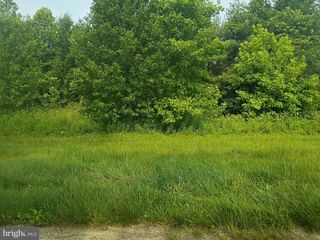 197 PUBLIC RD, Columbus, NJ 08022