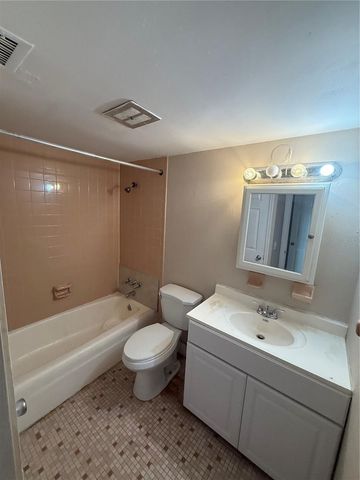 7602 POWHATAN AVENUE W 3, Tampa, FL 33615