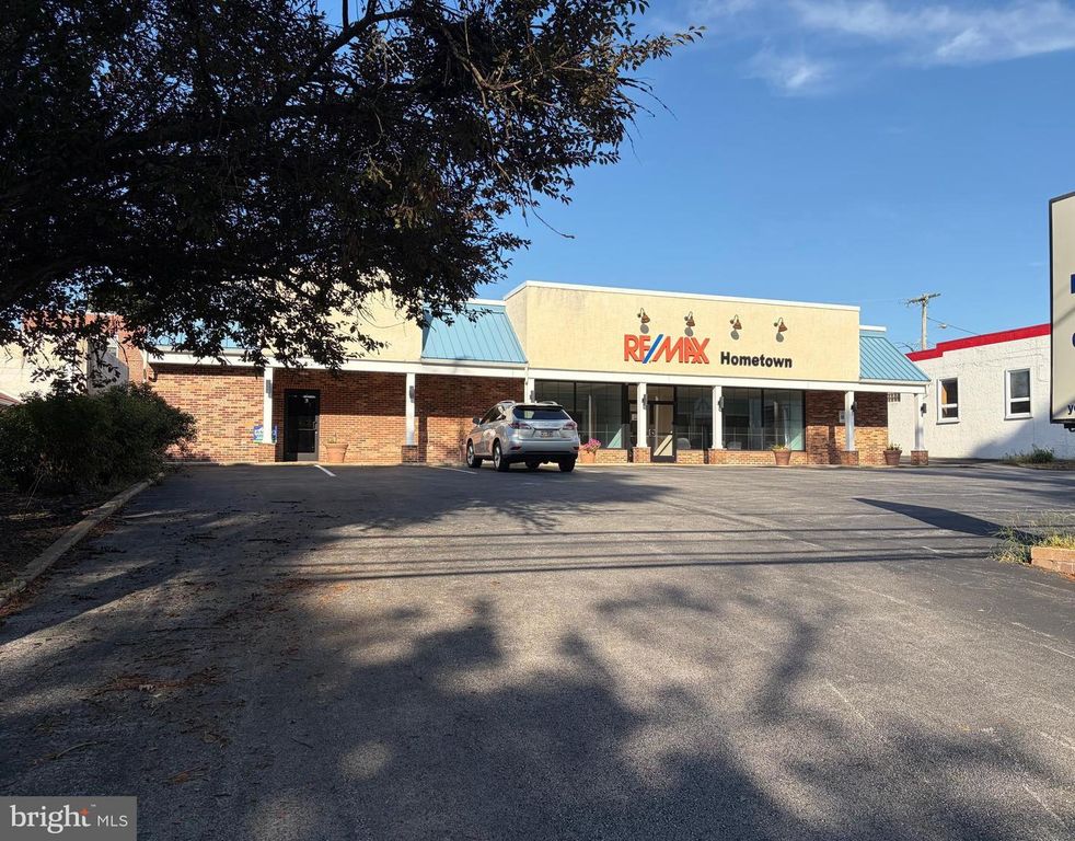 831 N PROVIDENCE RD, MEDIA, PA 19063 — photo 2