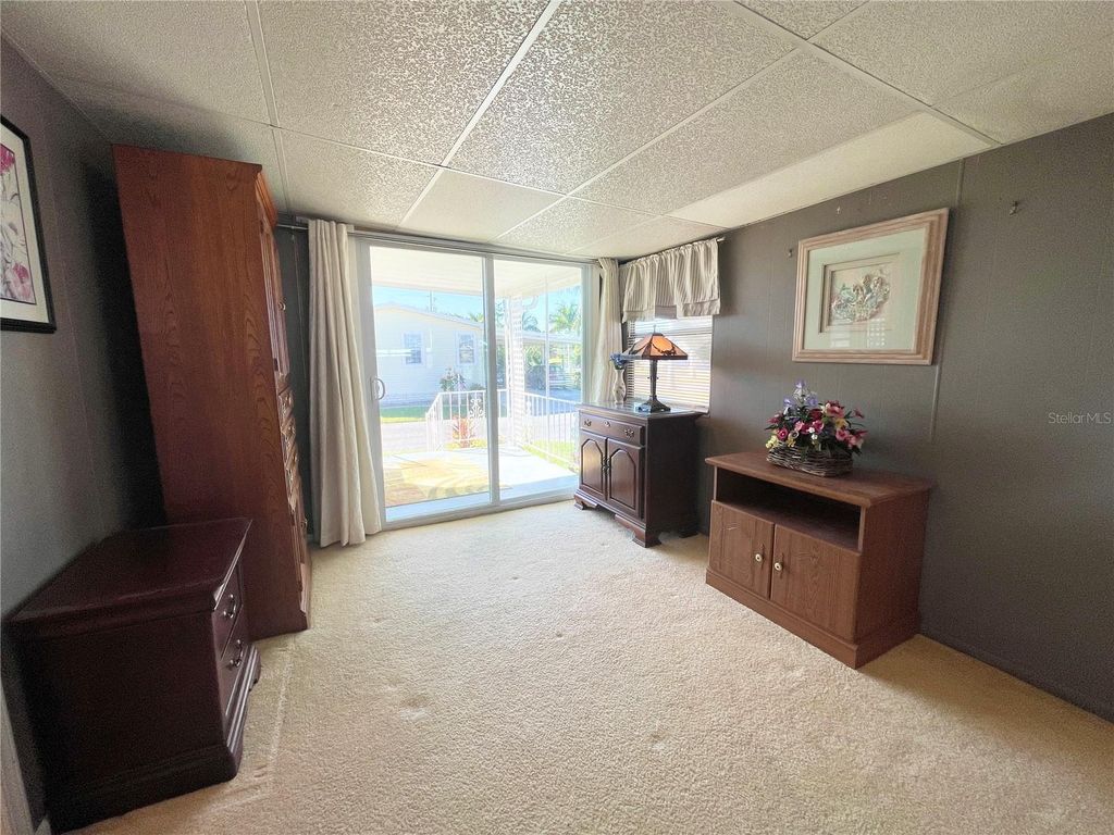 Image 17 of property listing at 504 49TH C AVENUE DRIVE E, Bradenton, FL 34203