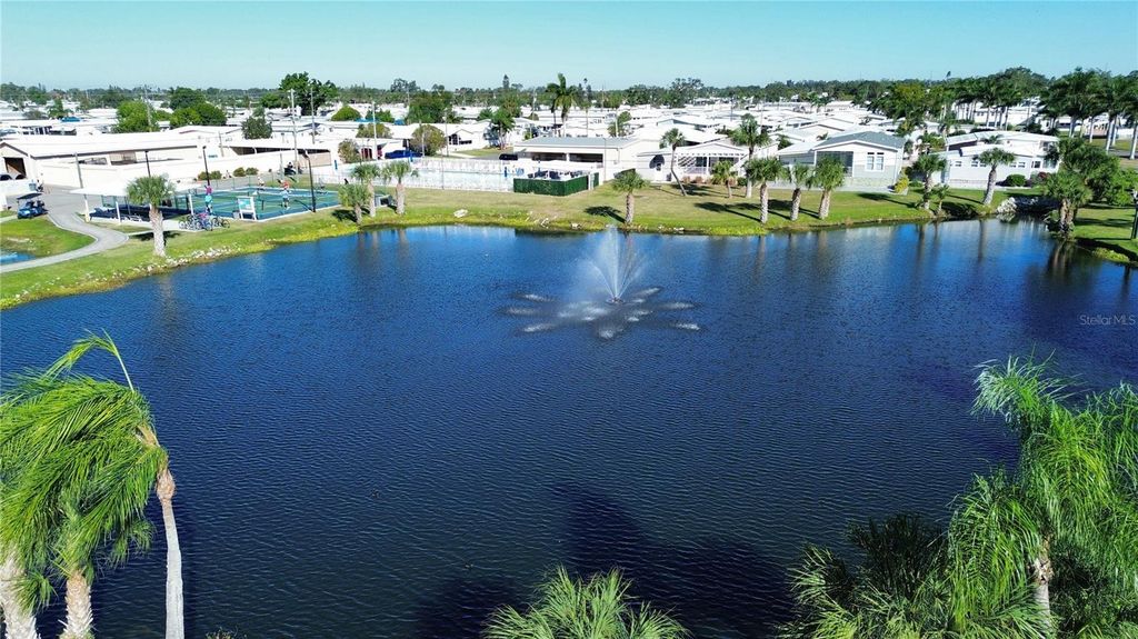 Image 35 of property listing at 504 49TH C AVENUE DRIVE E, Bradenton, FL 34203