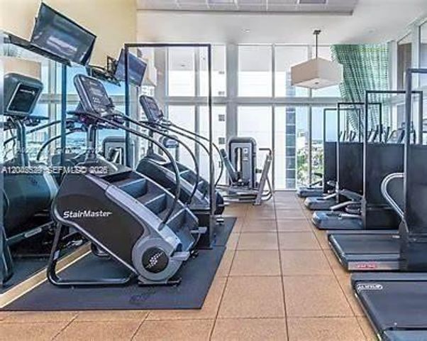 50 Biscayne Blvd 4507, Miami, FL 33132