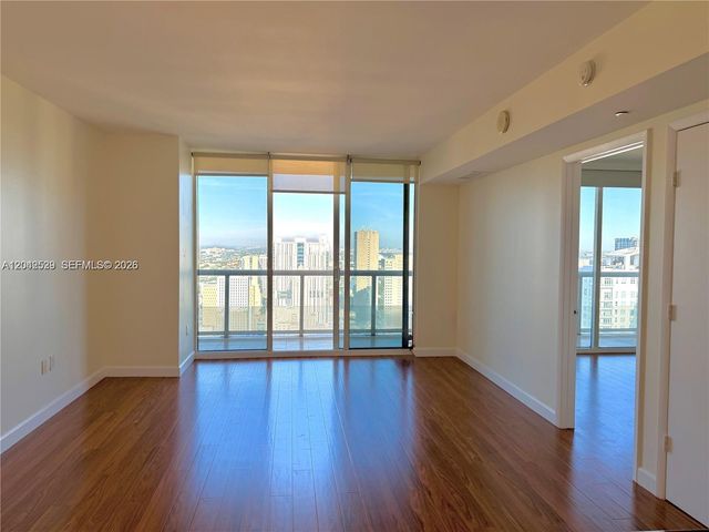 50 Biscayne Blvd 4507, Miami, FL 33132