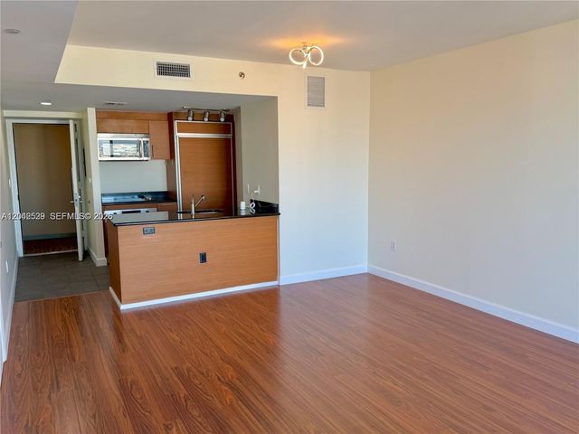 50 Biscayne Blvd 4507, Miami, FL 33132