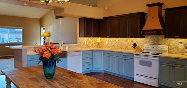 3606 E Kings Gate, Nampa, ID 83687