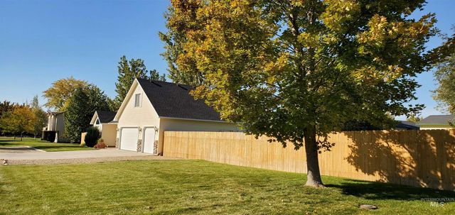 3606 E Kings Gate, Nampa, ID 83687