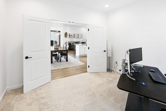 505 Vintage Lane, Pella, IA 50219