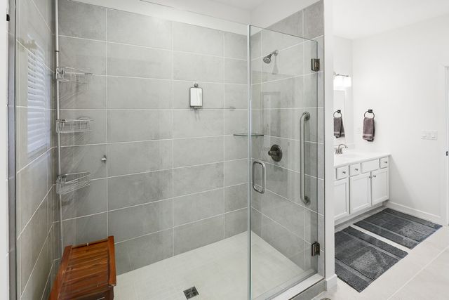 505 Vintage Lane, Pella, IA 50219