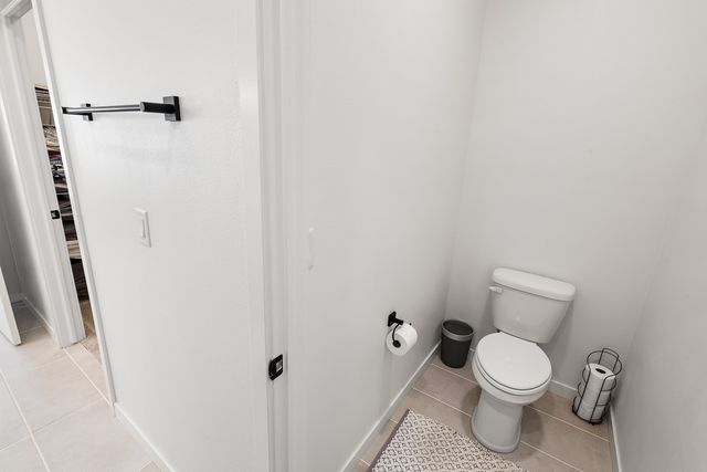 505 Vintage Lane, Pella, IA 50219