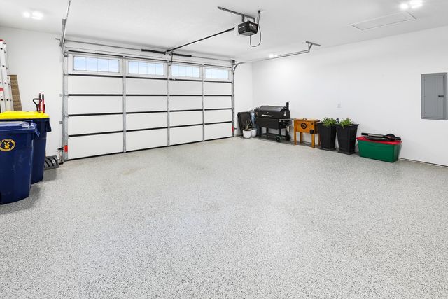 505 Vintage Lane, Pella, IA 50219