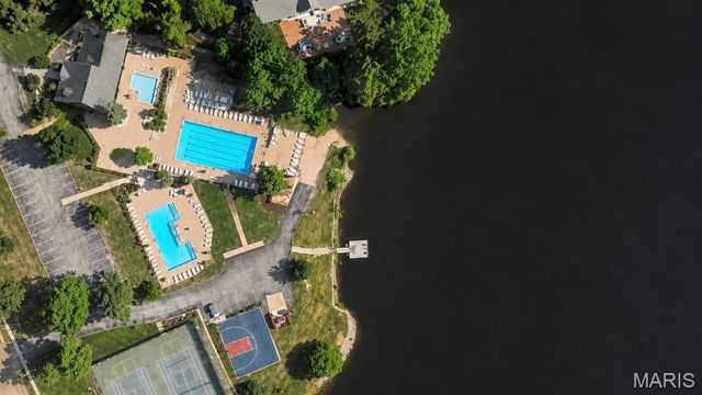 11 Windjammer Court, Wildwood, MO 63040