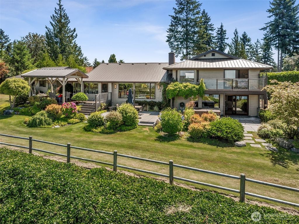 9211 96th Street NW, Gig Harbor, WA 98332