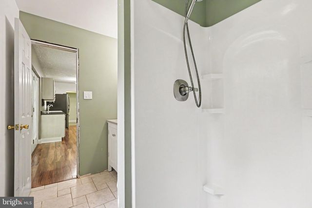 140 CODORUS FURNACE RD, Mount Wolf, PA 17347
