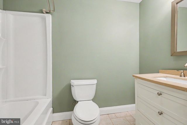 140 CODORUS FURNACE RD, Mount Wolf, PA 17347