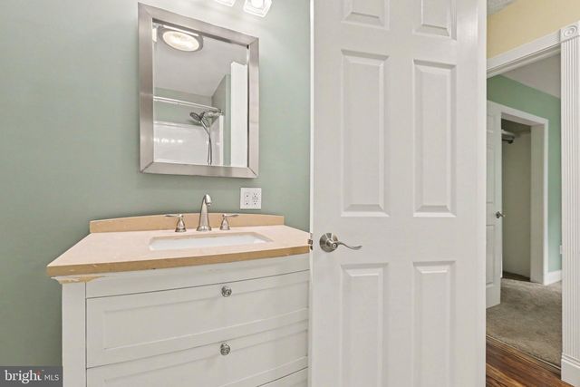 140 CODORUS FURNACE RD, Mount Wolf, PA 17347