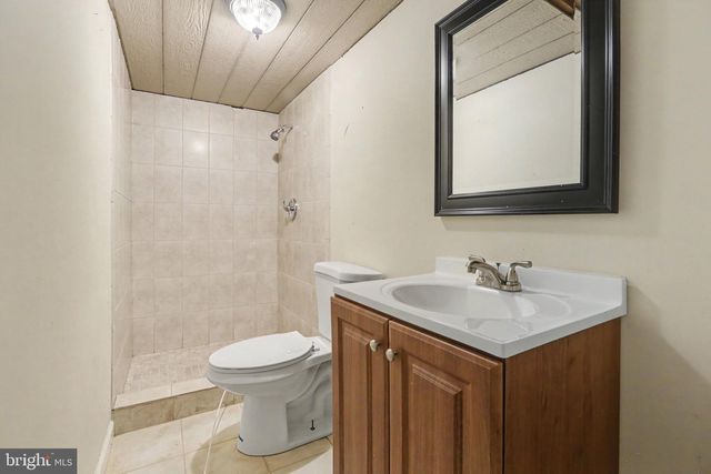 140 CODORUS FURNACE RD, Mount Wolf, PA 17347