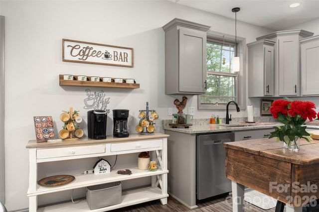 545 Twinbrook Lane, Maggie Valley, NC 28751