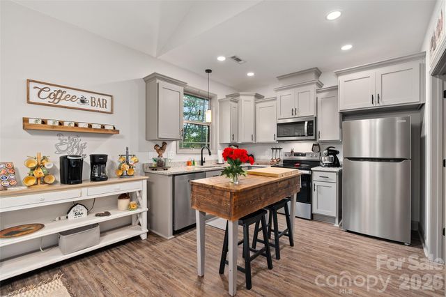545 Twinbrook Lane, Maggie Valley, NC 28751
