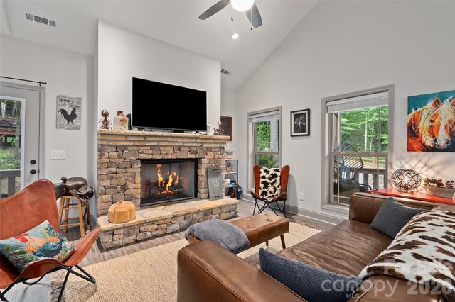 545 Twinbrook Lane, Maggie Valley, NC 28751