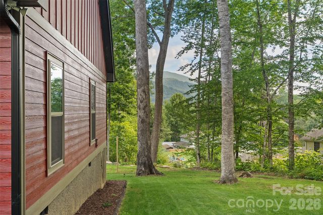 545 Twinbrook Lane, Maggie Valley, NC 28751