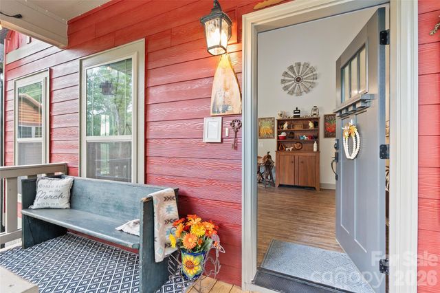 545 Twinbrook Lane, Maggie Valley, NC 28751