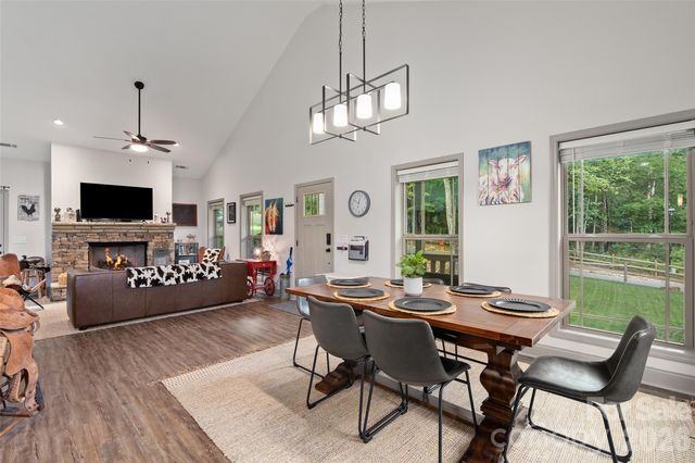 545 Twinbrook Lane, Maggie Valley, NC 28751