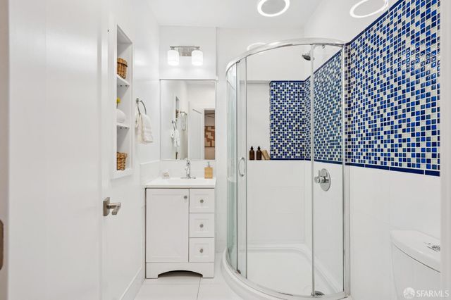 415 Ashbury Street, San Francisco, CA 94117