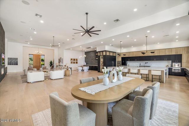 11681 E COCHISE Drive, Scottsdale, AZ 85259