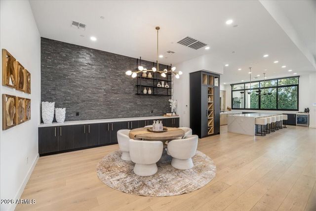 11681 E COCHISE Drive, Scottsdale, AZ 85259