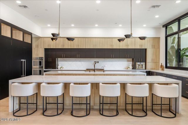 11681 E COCHISE Drive, Scottsdale, AZ 85259
