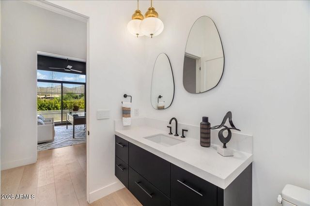 11681 E COCHISE Drive, Scottsdale, AZ 85259